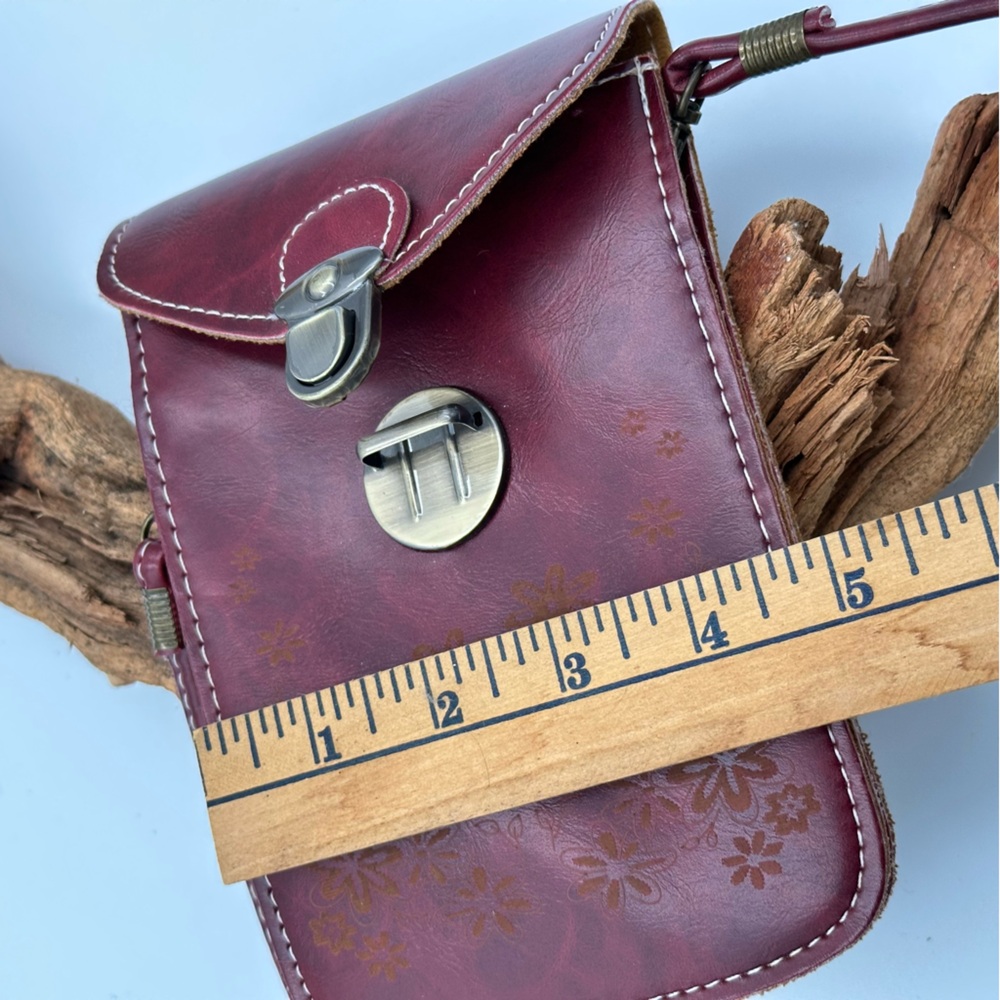 Bags IUnbranded Small
Messenger Crossbody/Shoulder Bag - Picture 11 of 12